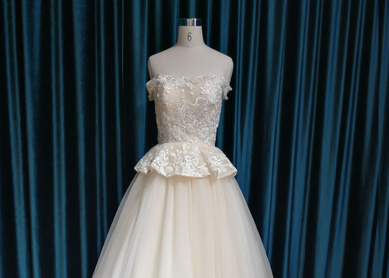 Champange Off The Shoulder Princess Wedding Dress With Tulle Sweep Train Zipper