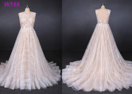 Helle Linien sexy rückenfreie weibliche Hochzeits-Kleiderärmellose Paillette-Tulles und Chi-Formen